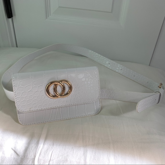 Bags White Belt And Purse In One Adjustable Poshmark